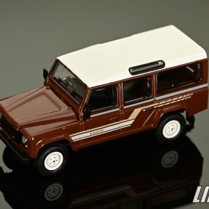 極致模型 1/64 Land Rover Defender 110 1985 County Station Wagon Russet Brown, RHD#MGT00734-R