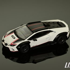 極致模型 1/64  Lamborghini Huracán Sterrato Bianco Asopo, LHD#MGT00763-L