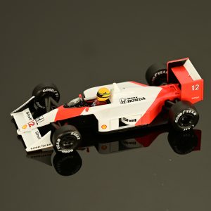 極致模型 1/64 MINI GT MGT01099-L#McLaren MP4/4 #12 Ayrton Senna 1988 Japanese Grand Prix Winner
